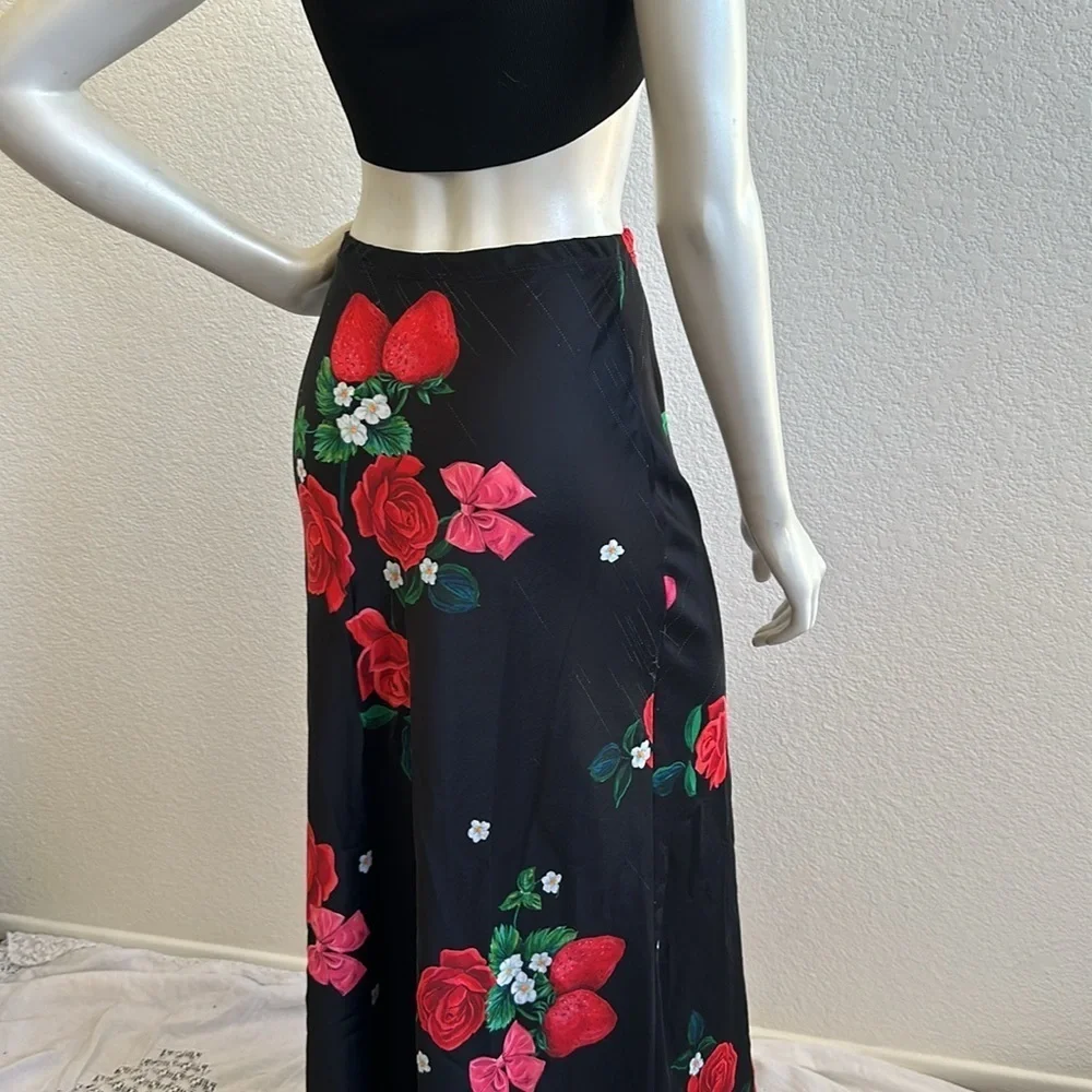 Lisa Says Gah Floral Maxi Skirt strawberry bow rose s small 2 4